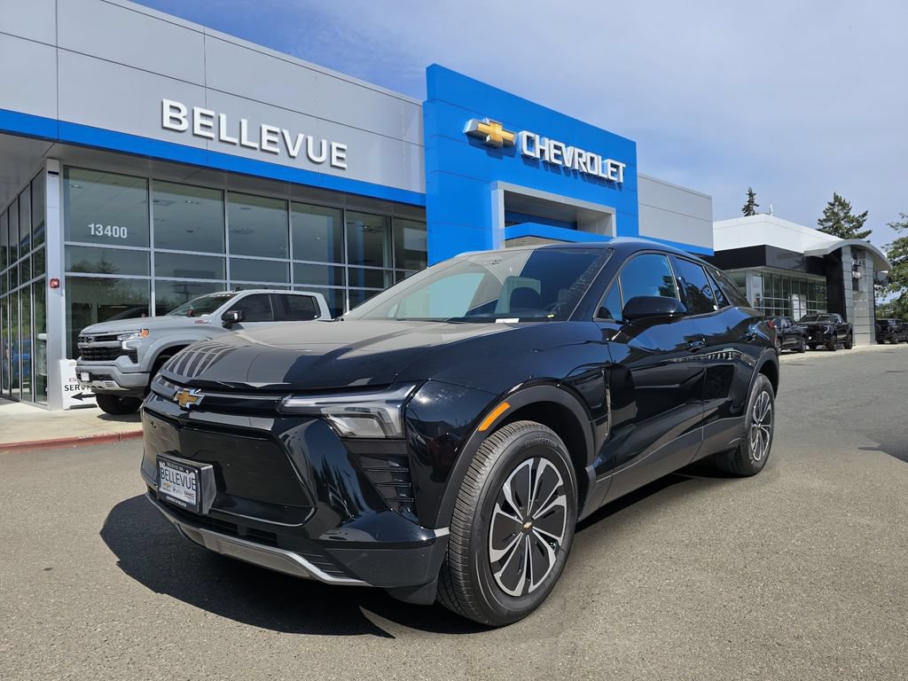 Used 2026 Chevrolet Blazer EV LT AWD/4WD image 3