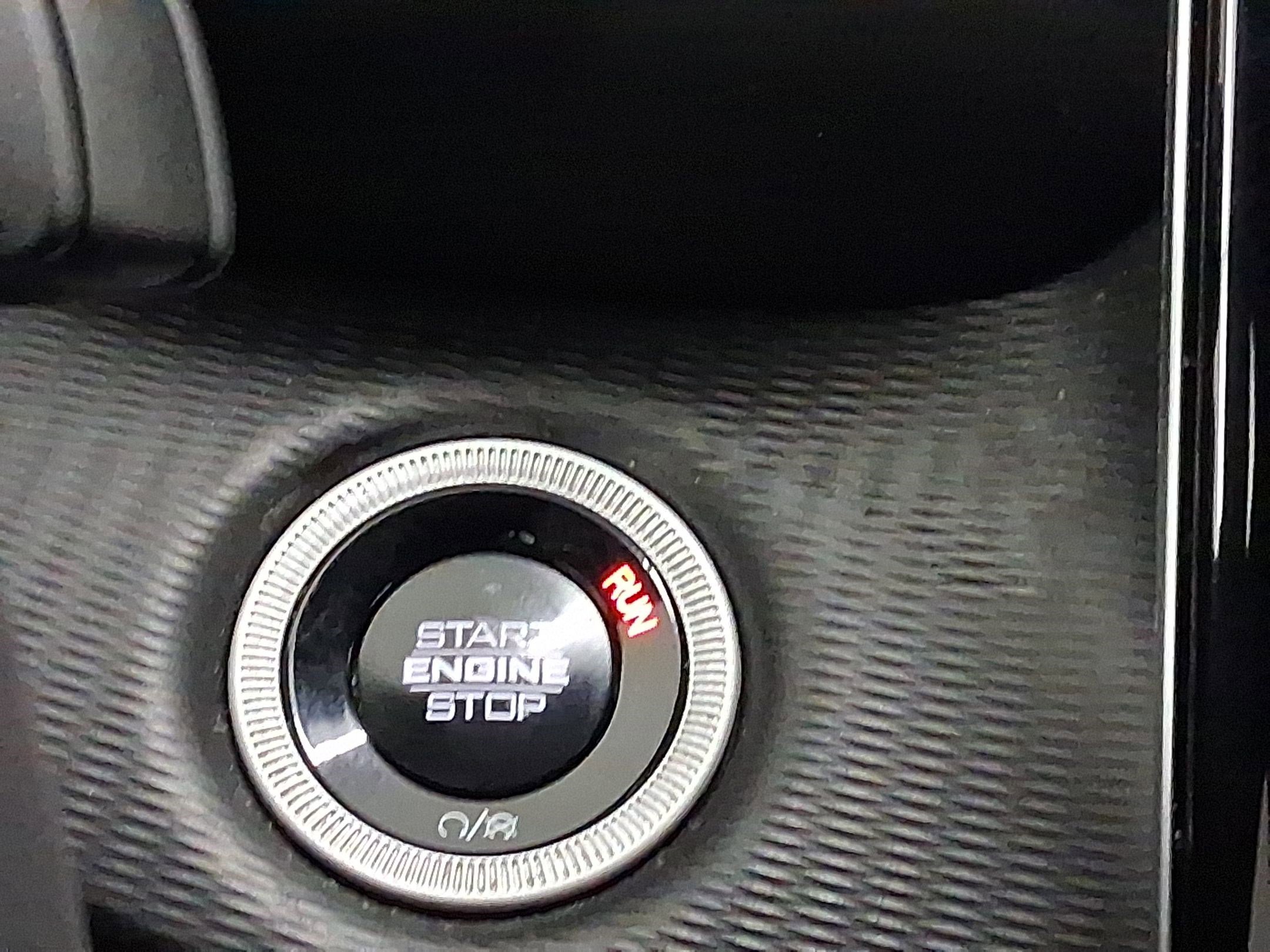 Used 2024 Jeep Grand Cherokee L Laredo image 22