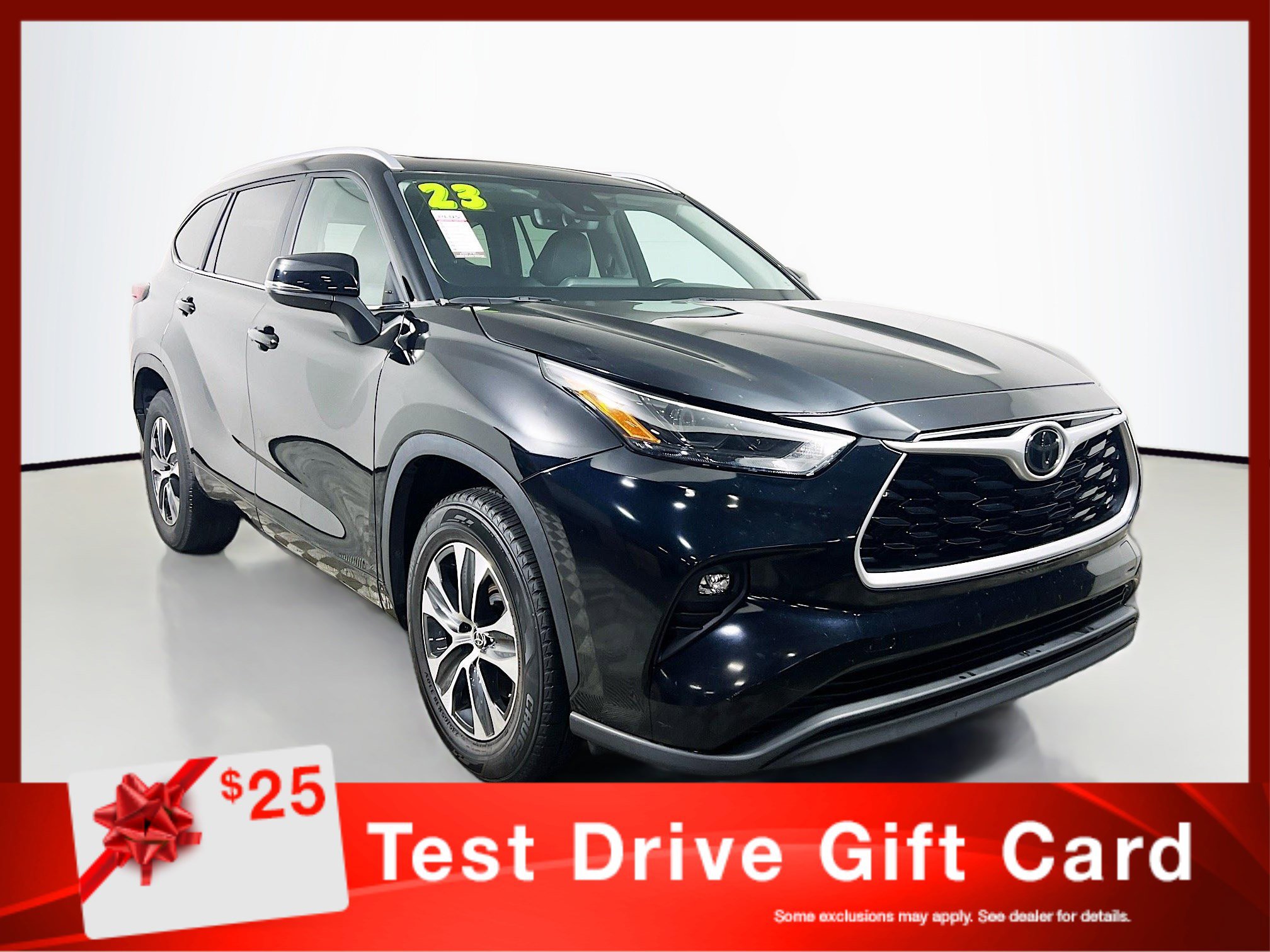 Used 2023 Toyota Highlander XLE