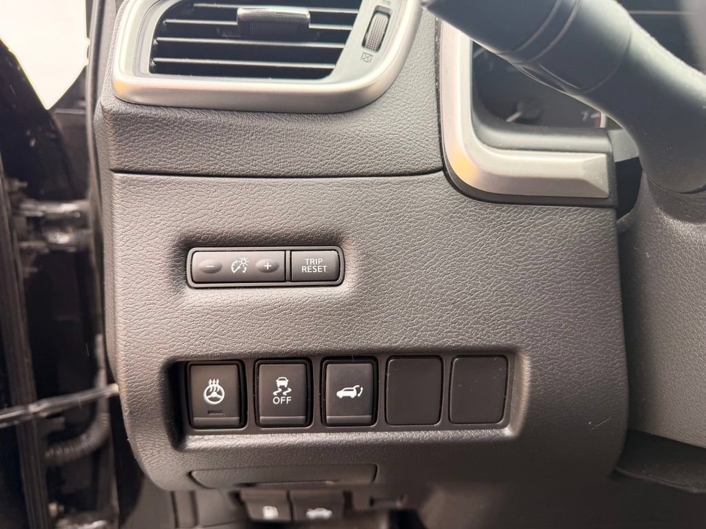 Used 2018 Nissan Murano SL w/ Moonroof Package AWD/4WD image 14