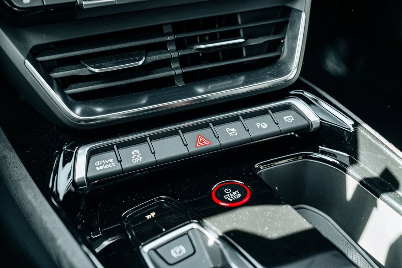 Used 2022 Audi RS e-tron GT w/ Year 1 Package image 35