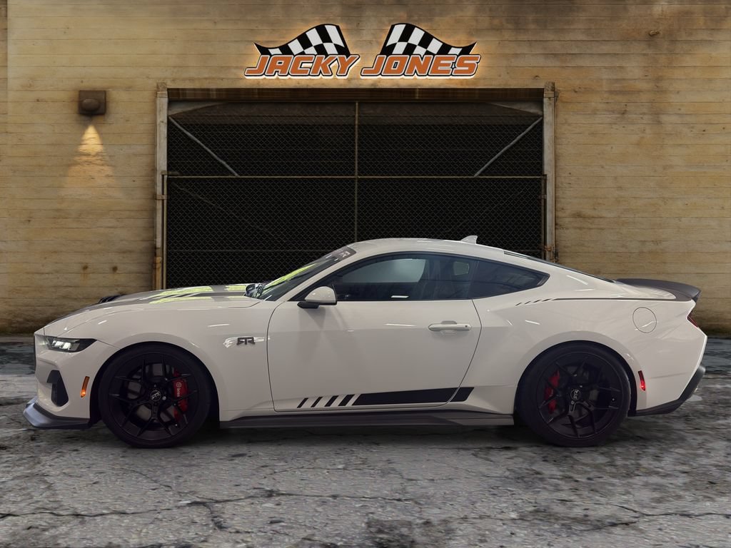 Used 2025 Ford Mustang GT Premium w/ GT Performance Package RWD image 3