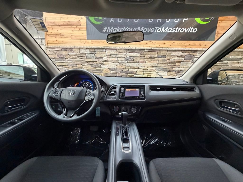 Used 2020 Honda HR-V LX image 17
