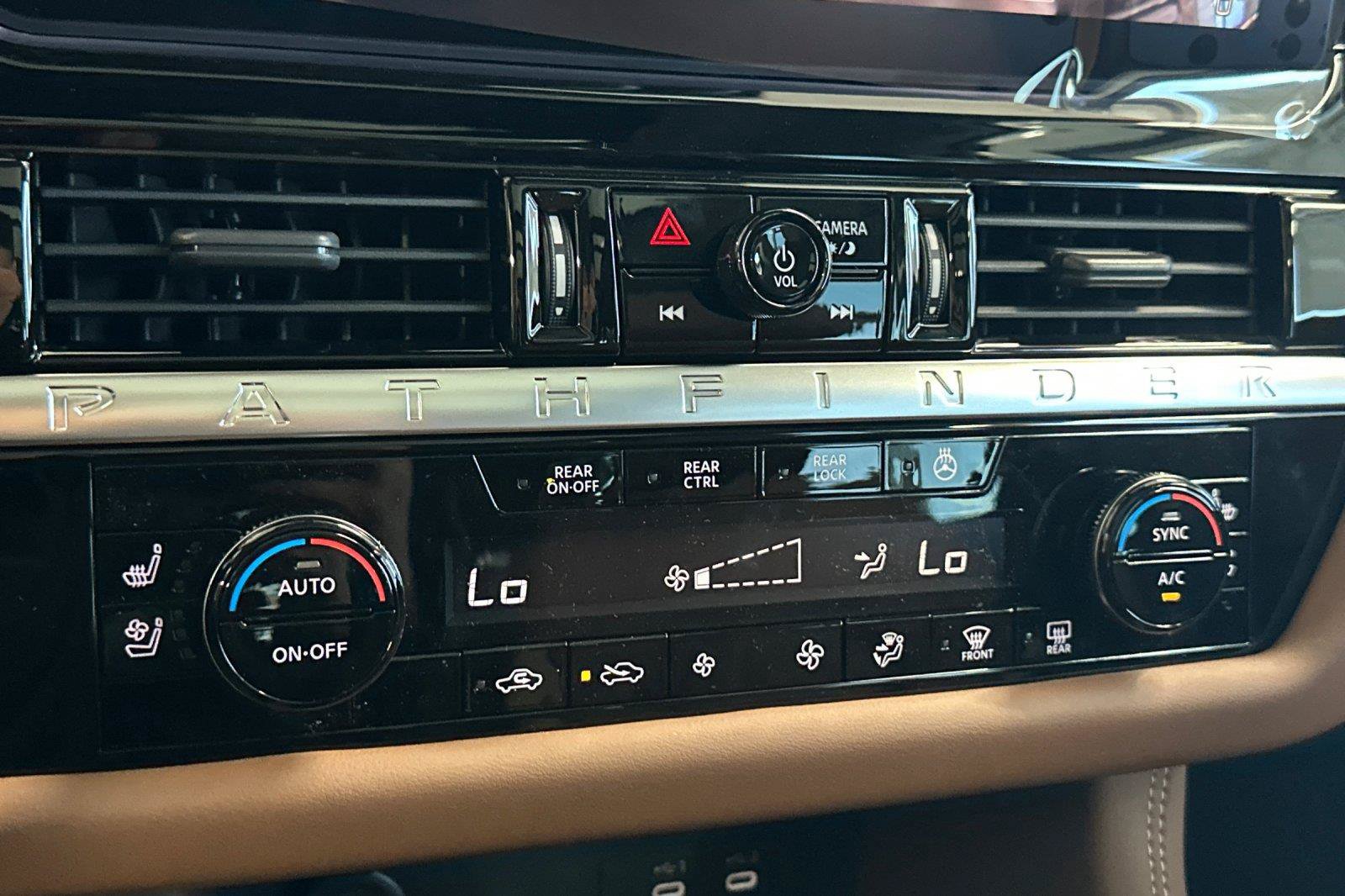 New 2026 Nissan Pathfinder Platinum AWD/4WD image 20