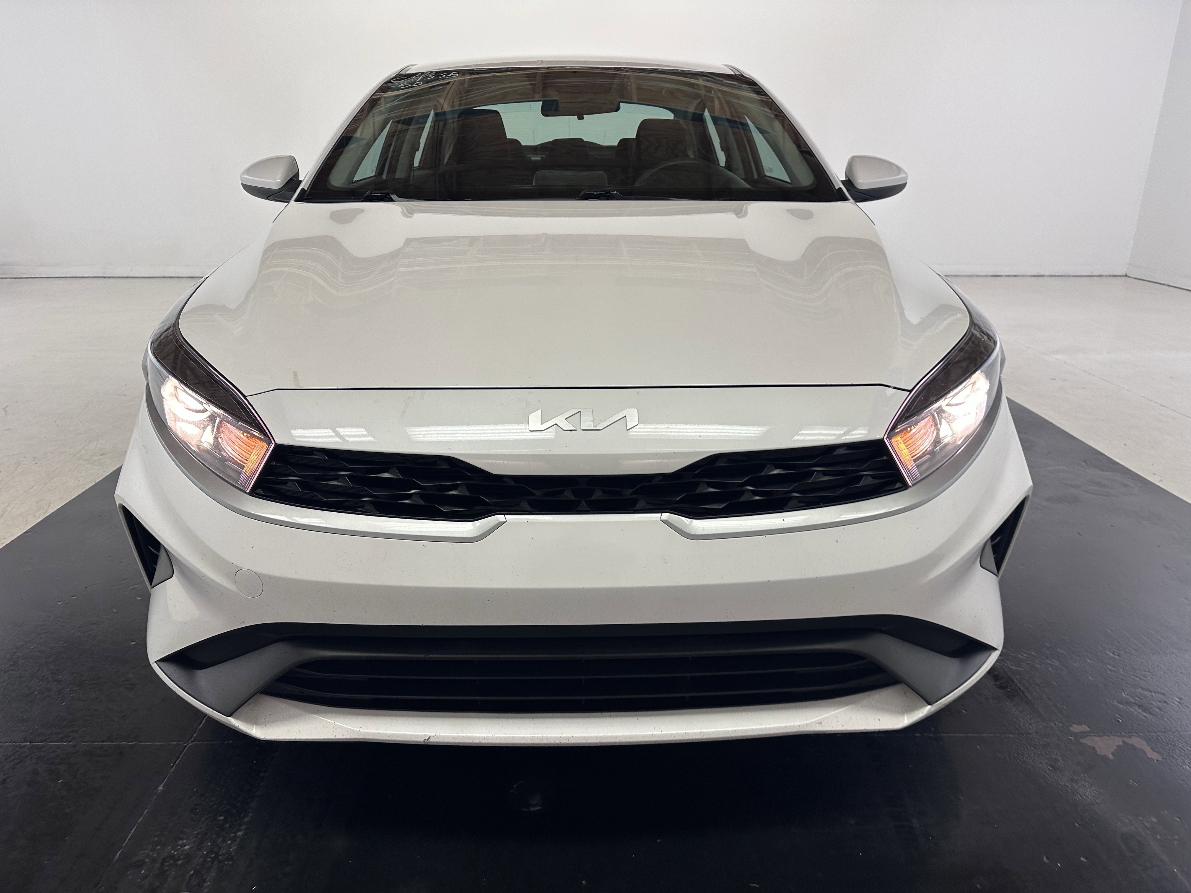 Used 2024 Kia Forte LXS image 44
