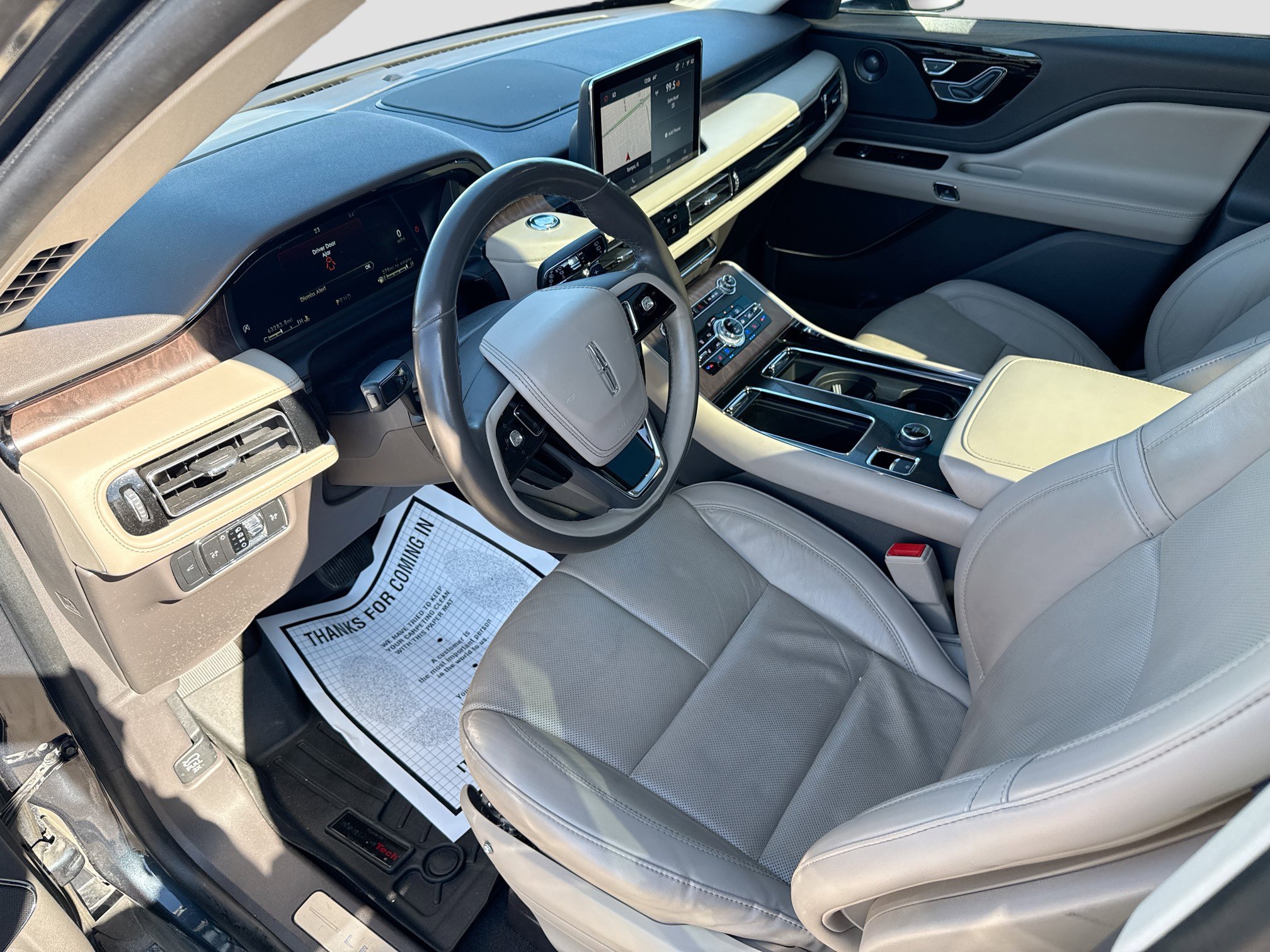 Used 2022 Lincoln Aviator Reserve w/ Elements Package Plus image 28