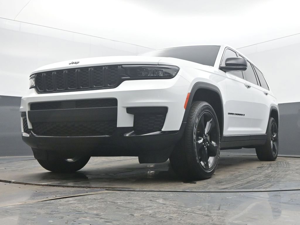 Used 2023 Jeep Grand Cherokee L Altitude image 48