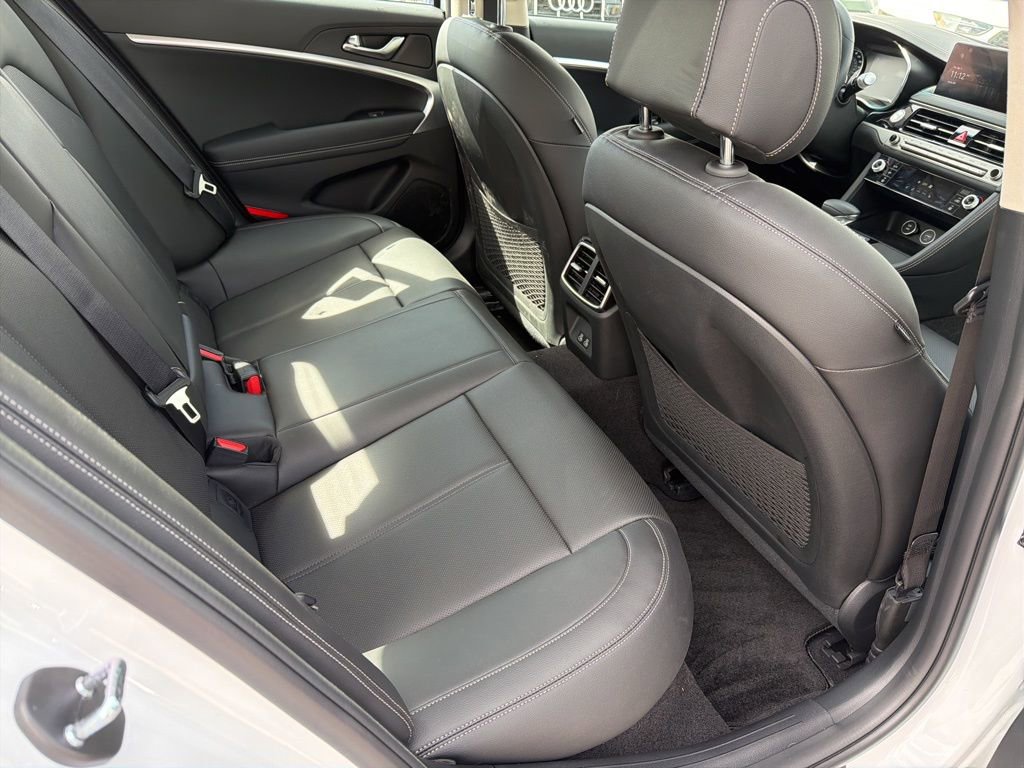 Certified 2026 Genesis G70 2.5T image 15