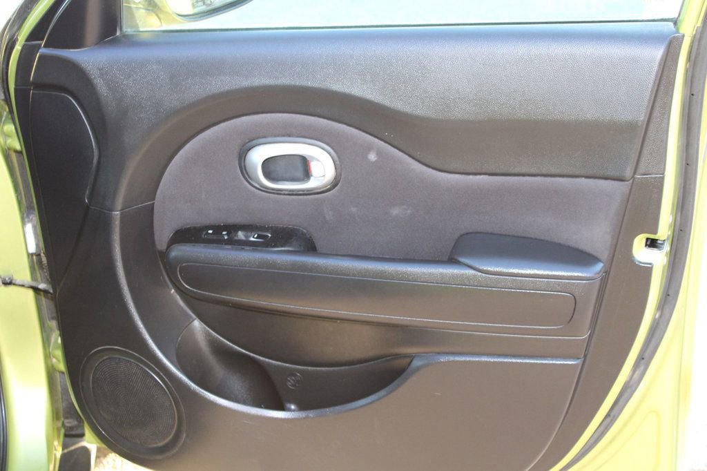 Used 2017 Kia Soul w/ Convenience Package image 21