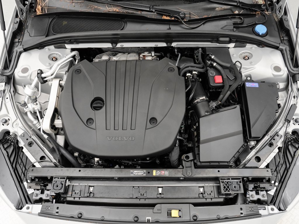 Used 2024 Volvo S60 B5 Plus image 24