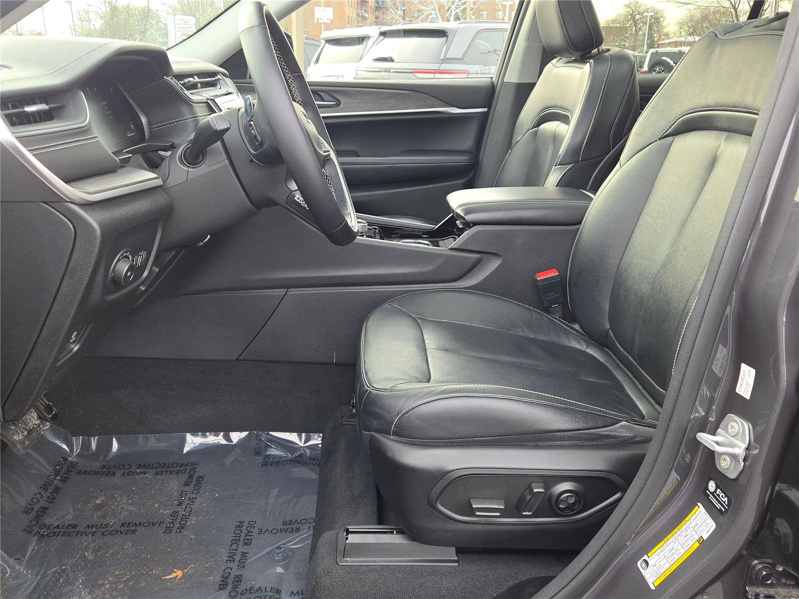 Certified 2022 Jeep Grand Cherokee Limited image 30