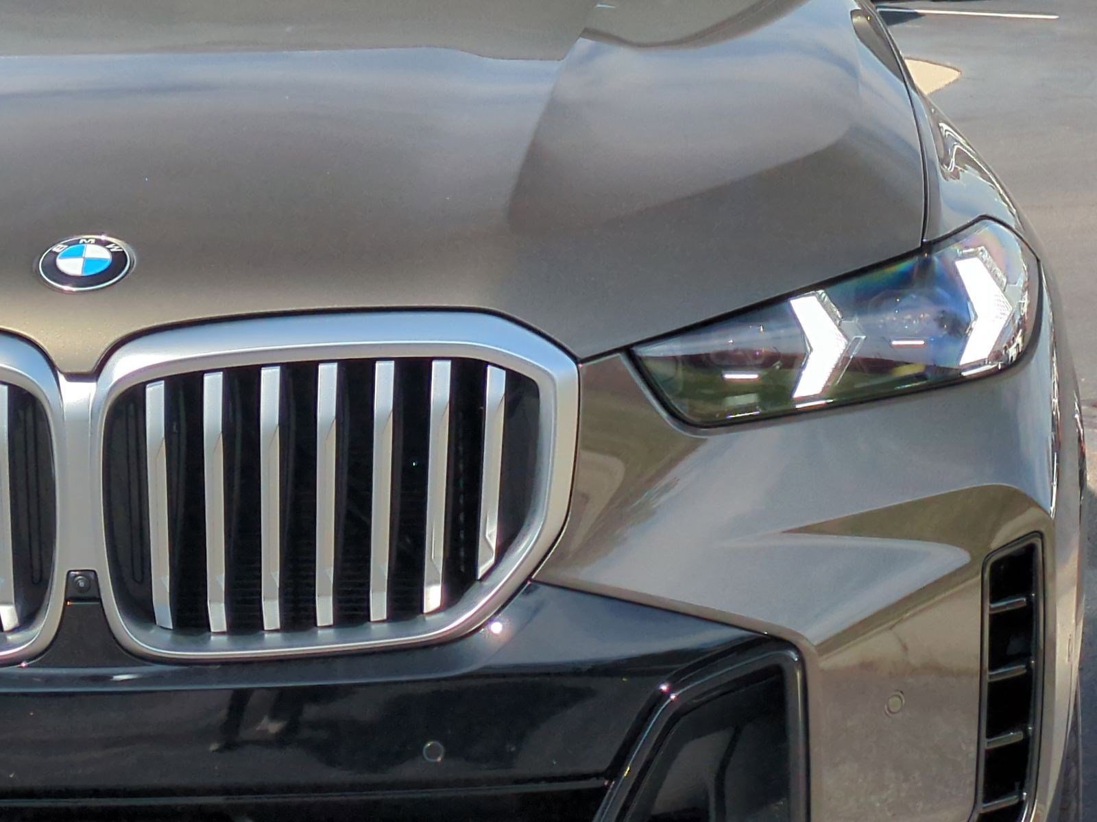 Certified 2024 BMW X5 xDrive40i w/ M Sport Package image 6