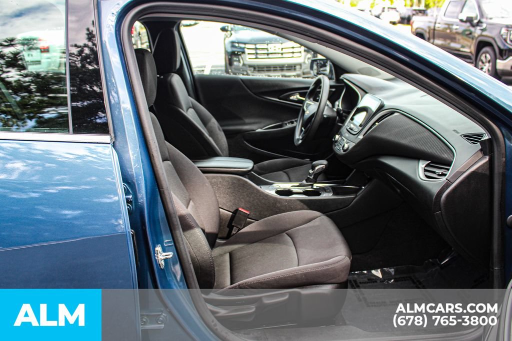 Used 2024 Chevrolet Malibu LT FWD image 18