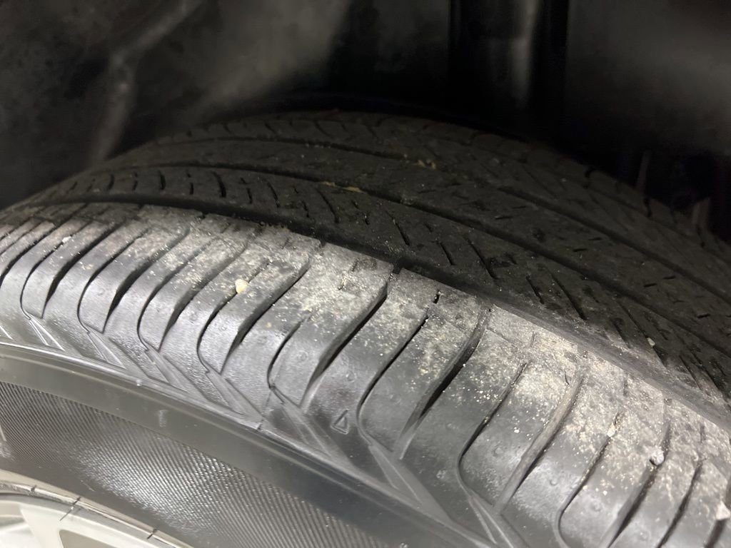 Used 2025 Chevrolet Trax LT image 39