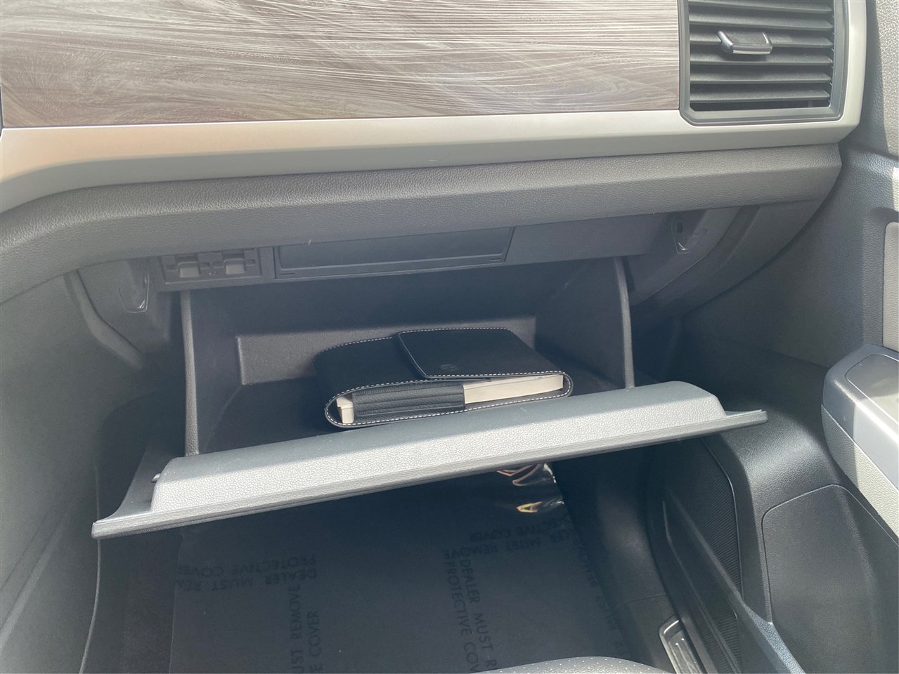 Used 2021 Volkswagen Atlas Cross Sport SE image 40