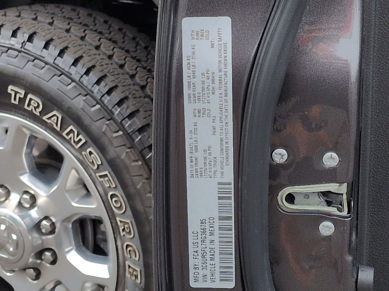 Used 2024 RAM 2500 Laramie AWD/4WD image 28