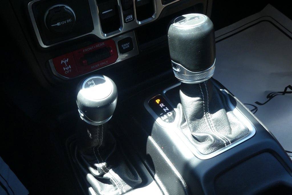 Used 2020 Jeep Wrangler Unlimited Rubicon AWD/4WD image 24