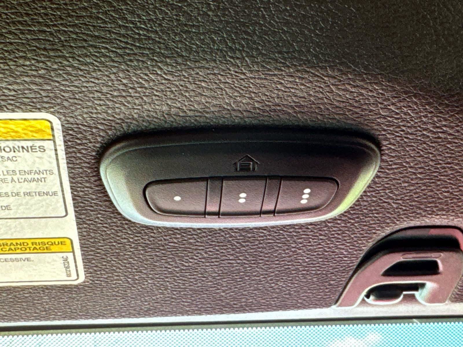 Used 2023 Jeep Wrangler Unlimited Sahara w/ Cold Weather Group image 21