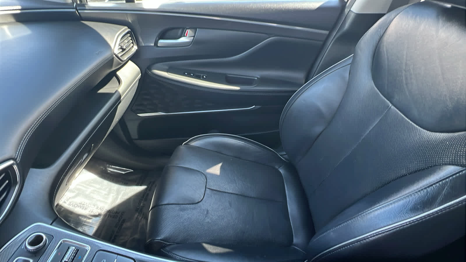 Used 2021 Hyundai Santa Fe SEL w/ Convenience + Premium Package image 12