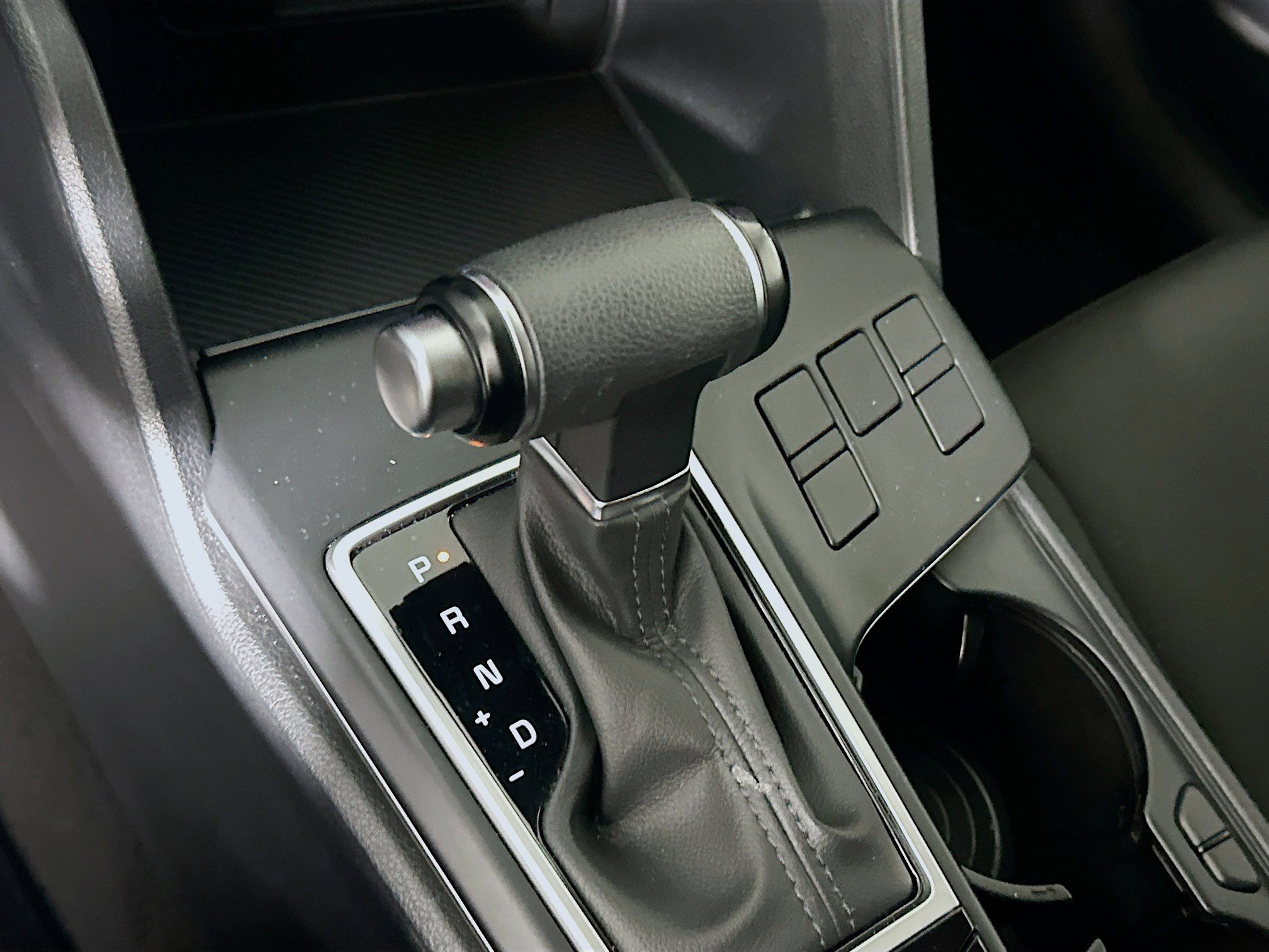 Used 2025 Kia Sportage LX image 23