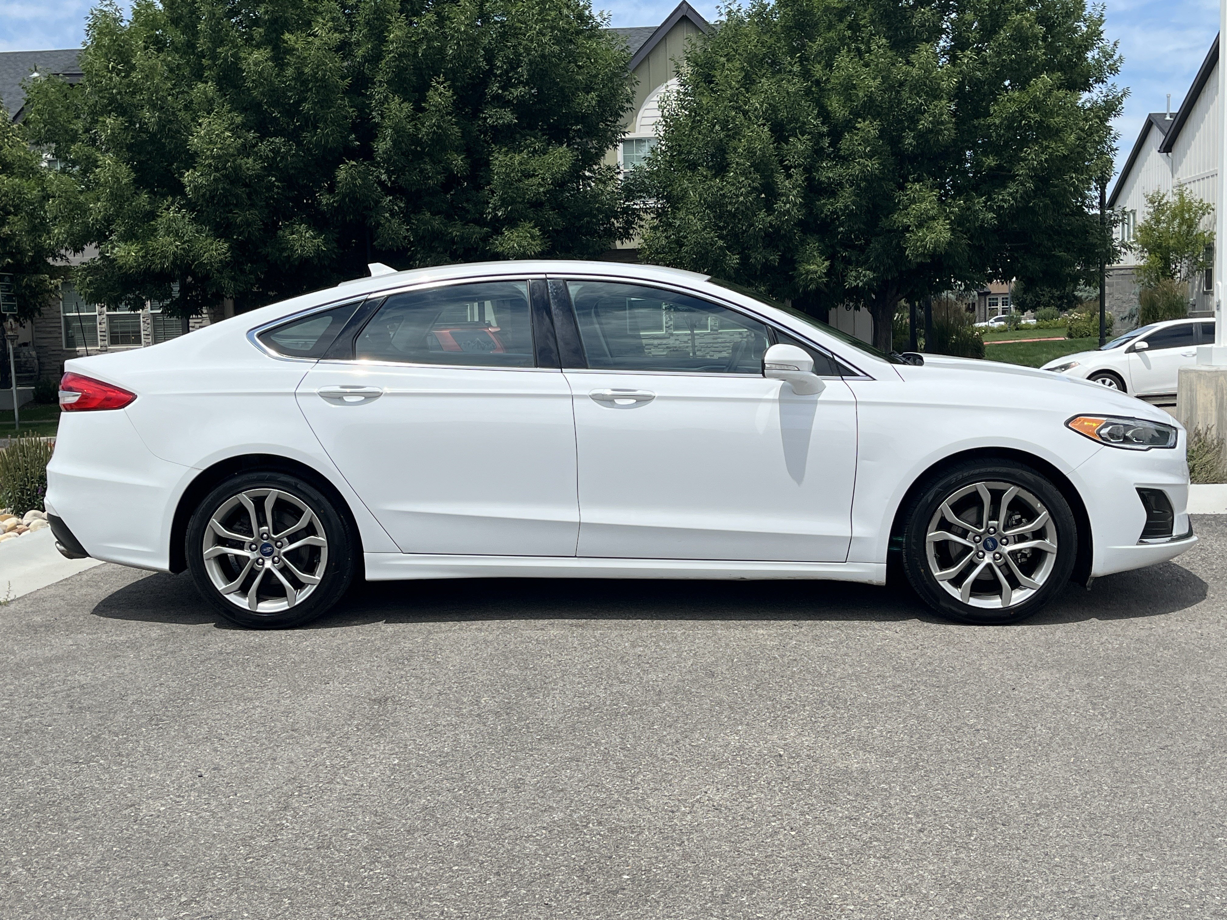 Used 2019 Ford Fusion SEL FWD image 7