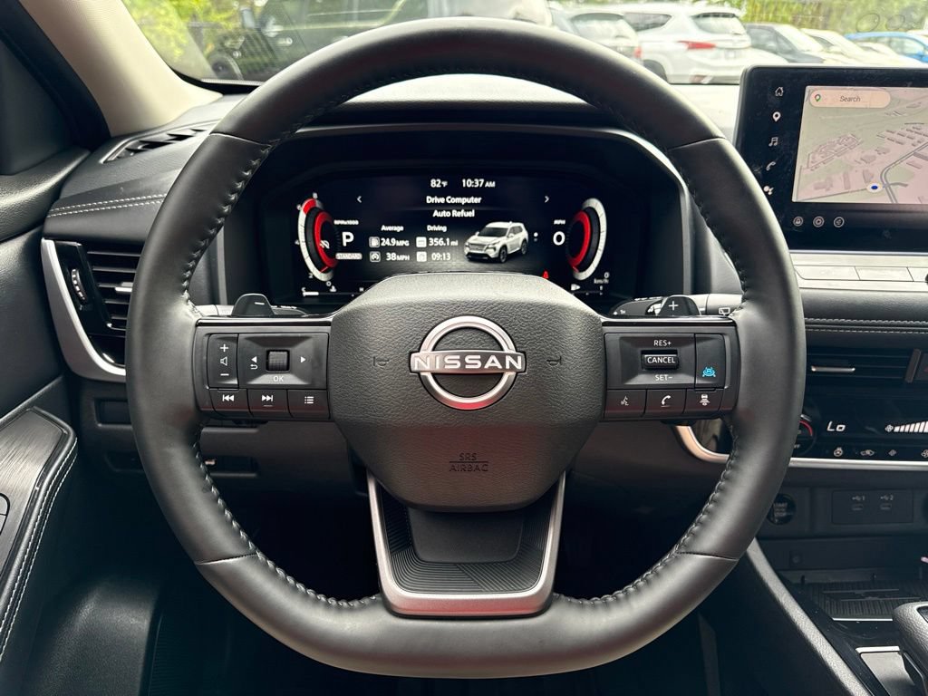 Certified 2025 Nissan Rogue SL FWD image 23