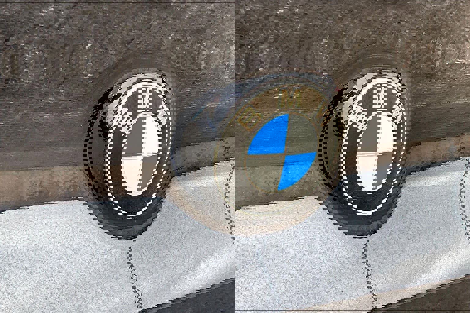 Used 2023 BMW M850i xDrive Convertible image 33