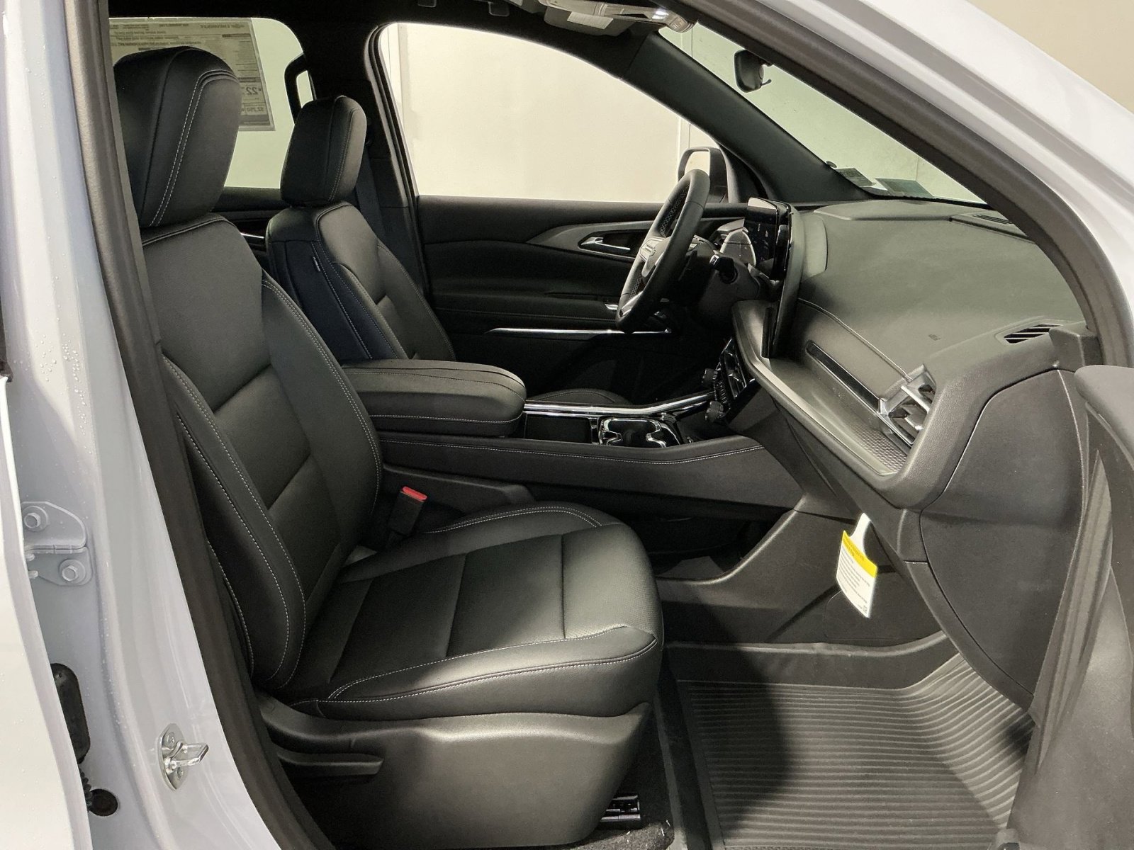 New 2026 Chevrolet Traverse LT FWD image 34