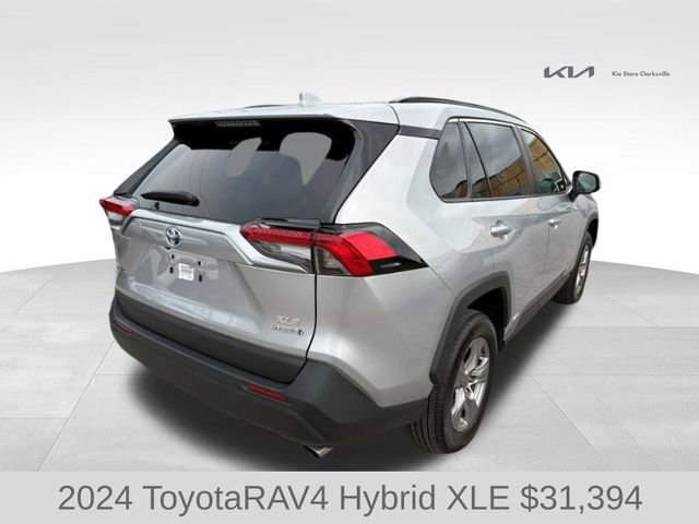 Used 2024 Toyota RAV4 XLE image 8