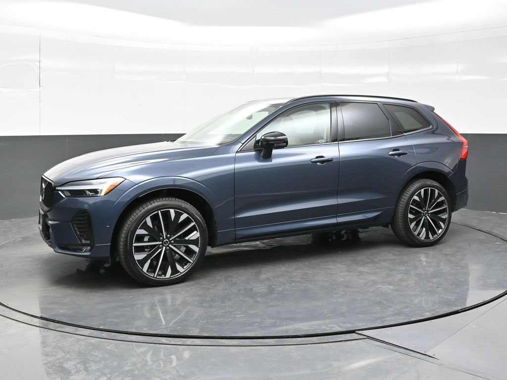 New 2026 Volvo XC60 B5 Ultra w/ Climate Package AWD/4WD image 3