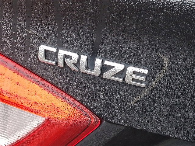 Used 2018 Chevrolet Cruze LS image 22