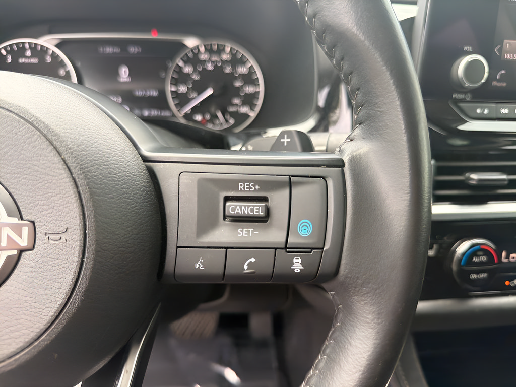 Certified 2024 Nissan Pathfinder SV FWD image 34