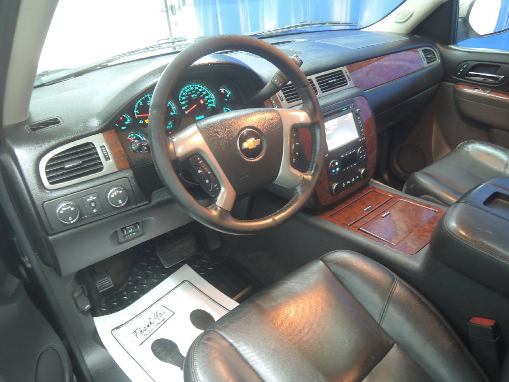 Used 2012 Chevrolet Suburban LTZ AWD/4WD image 5