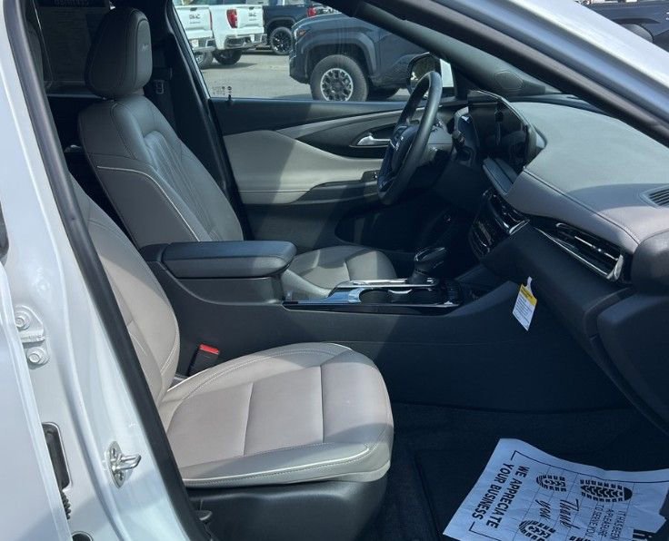 Used 2025 Buick Envista Avenir FWD image 11