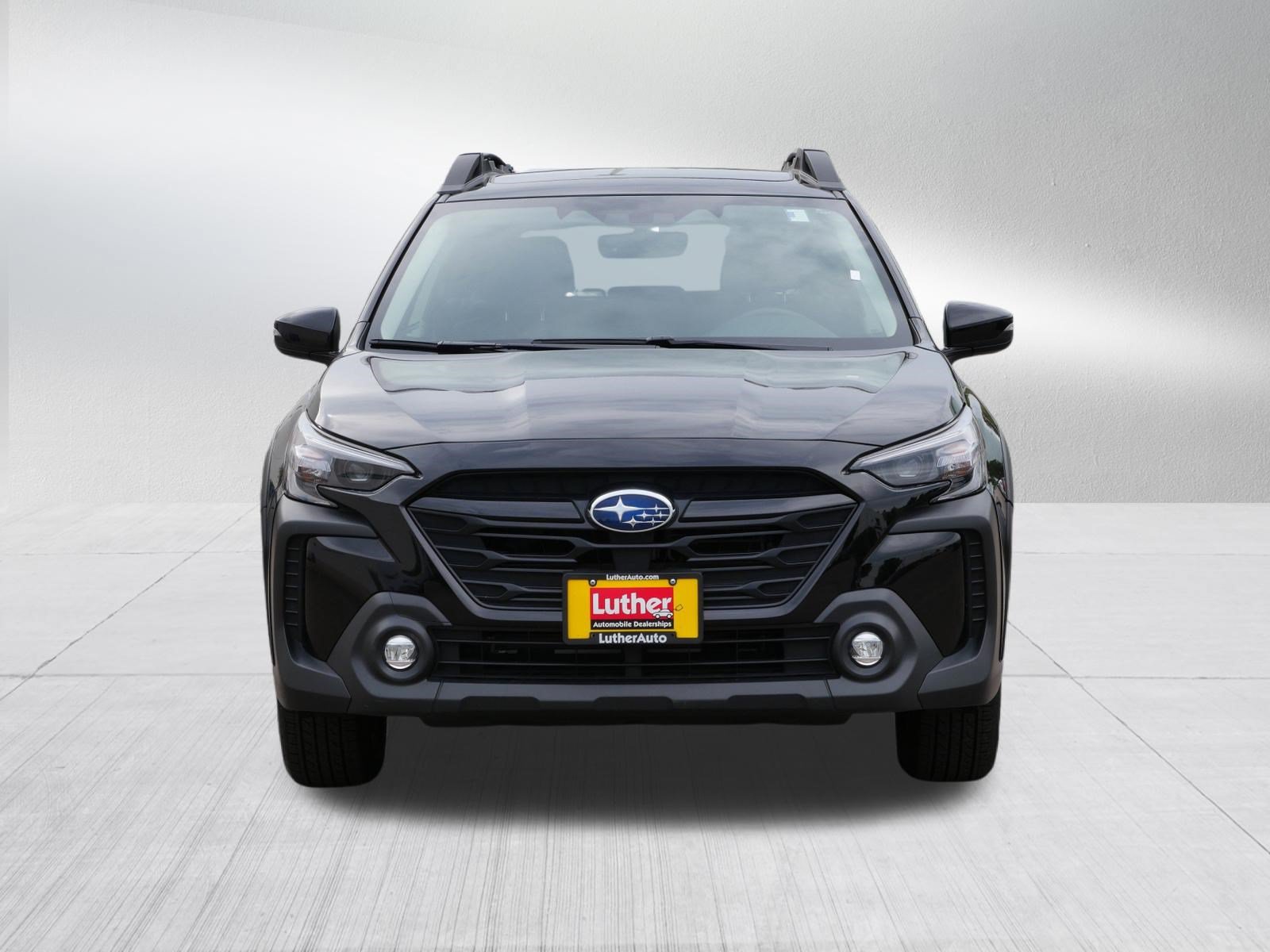 Used 2024 Subaru Outback Onyx Edition AWD/4WD image 2