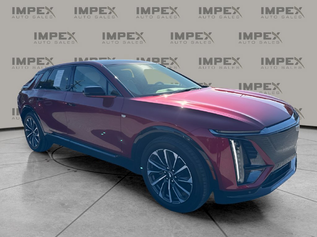 Used 2024 Cadillac Lyriq Sport AWD/4WD image 7