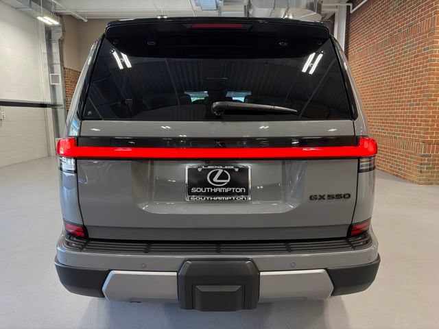 Used 2024 Lexus GX 550 AWD/4WD image 6