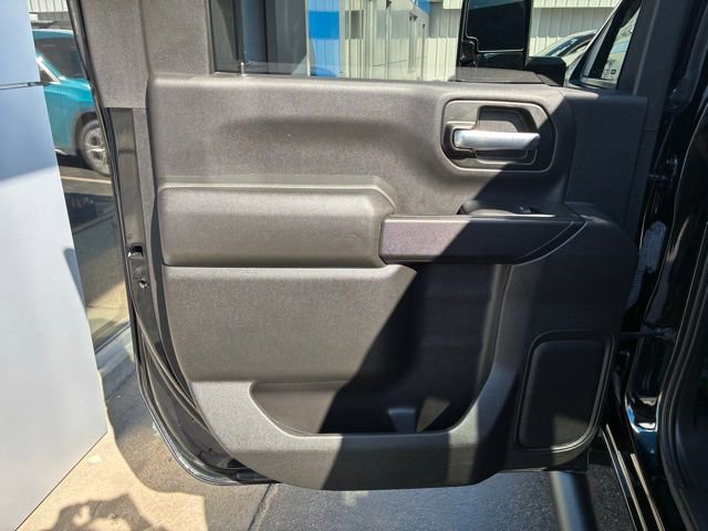 Used 2021 Chevrolet Silverado 2500 LT w/ Midnight Edition image 17