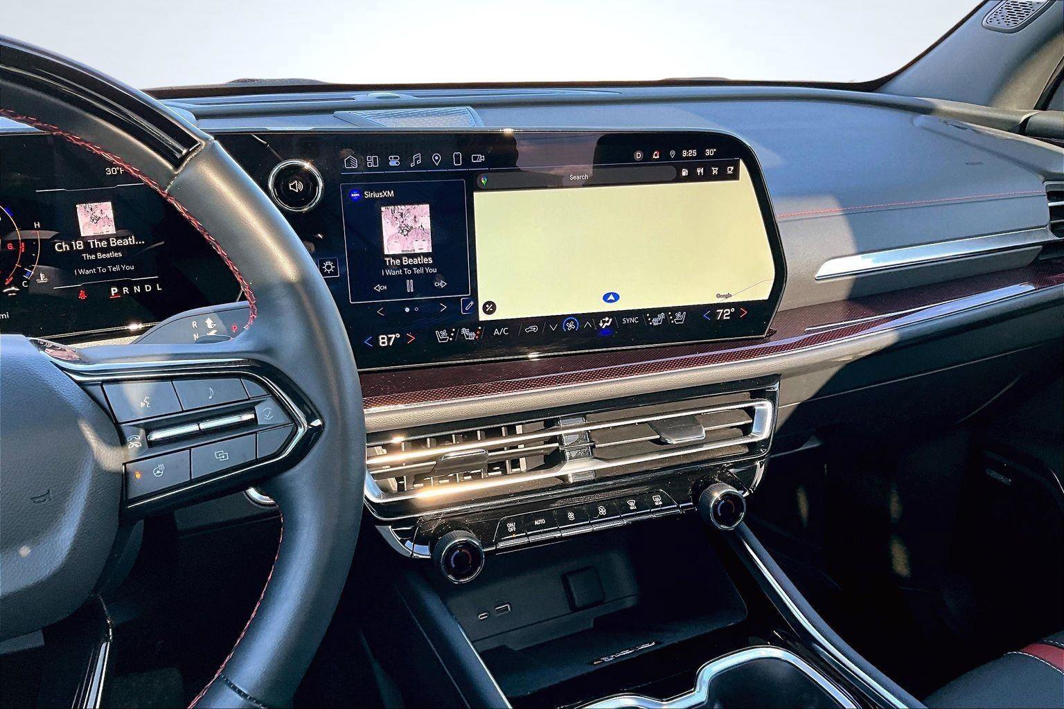 Used 2024 Chevrolet Traverse RS w/ LPO, Floor Liner Package image 7