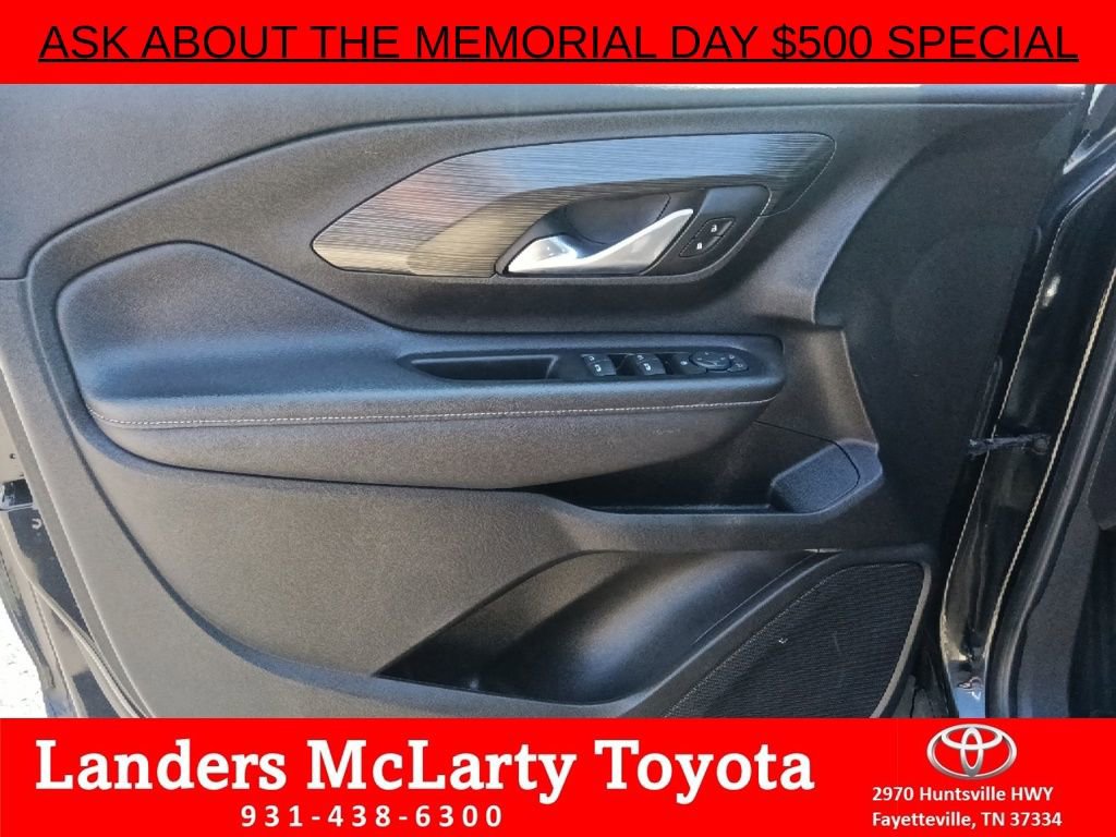 Used 2022 GMC Terrain SLE w/ Elevation Edition FWD image 11