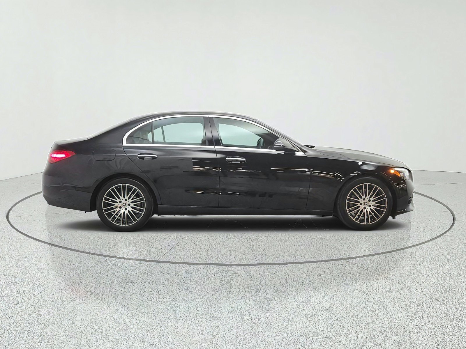 Certified 2024 Mercedes-Benz C 300 Sedan image 4