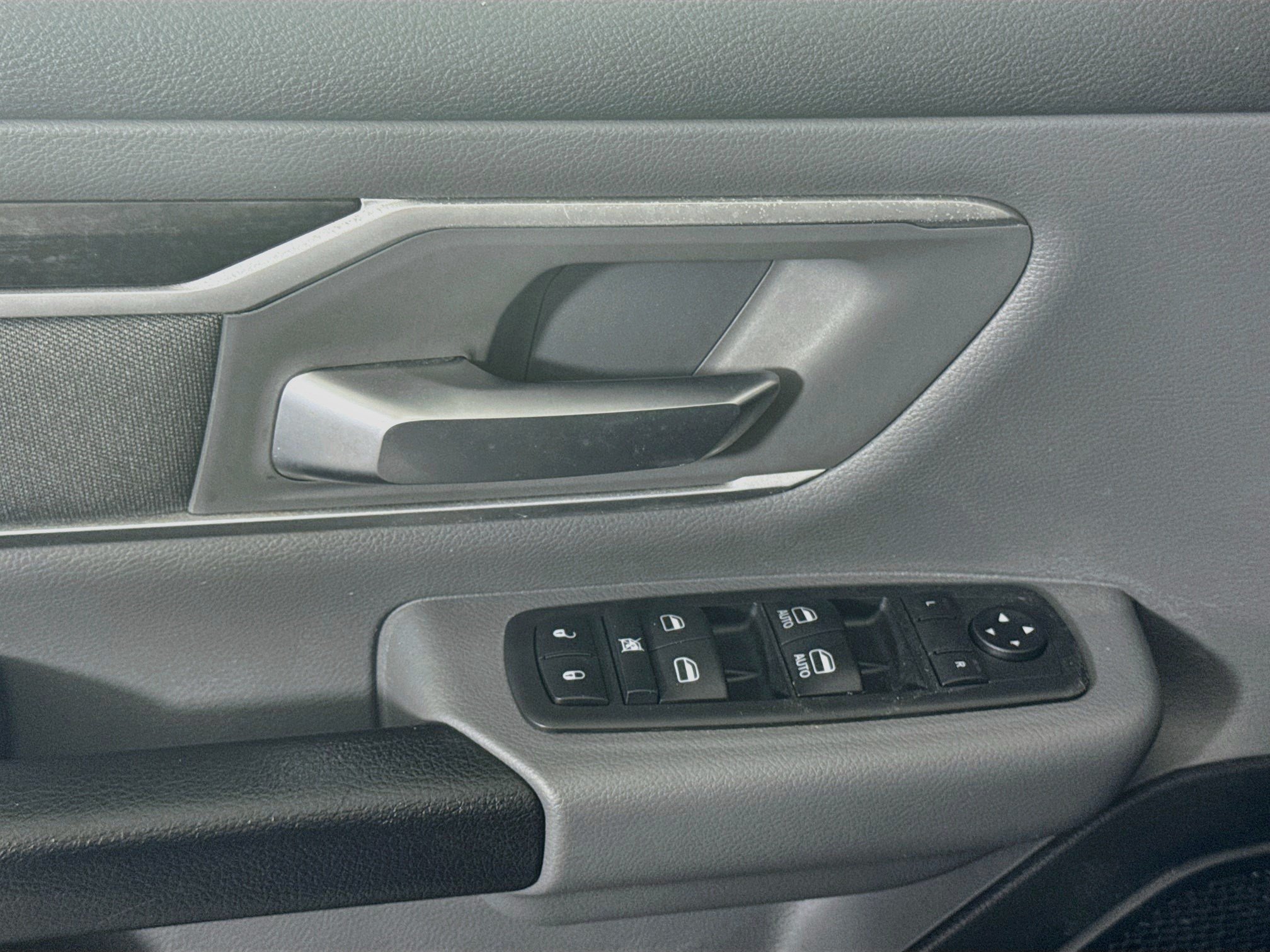 Used 2020 RAM 1500 Big Horn RWD image 24