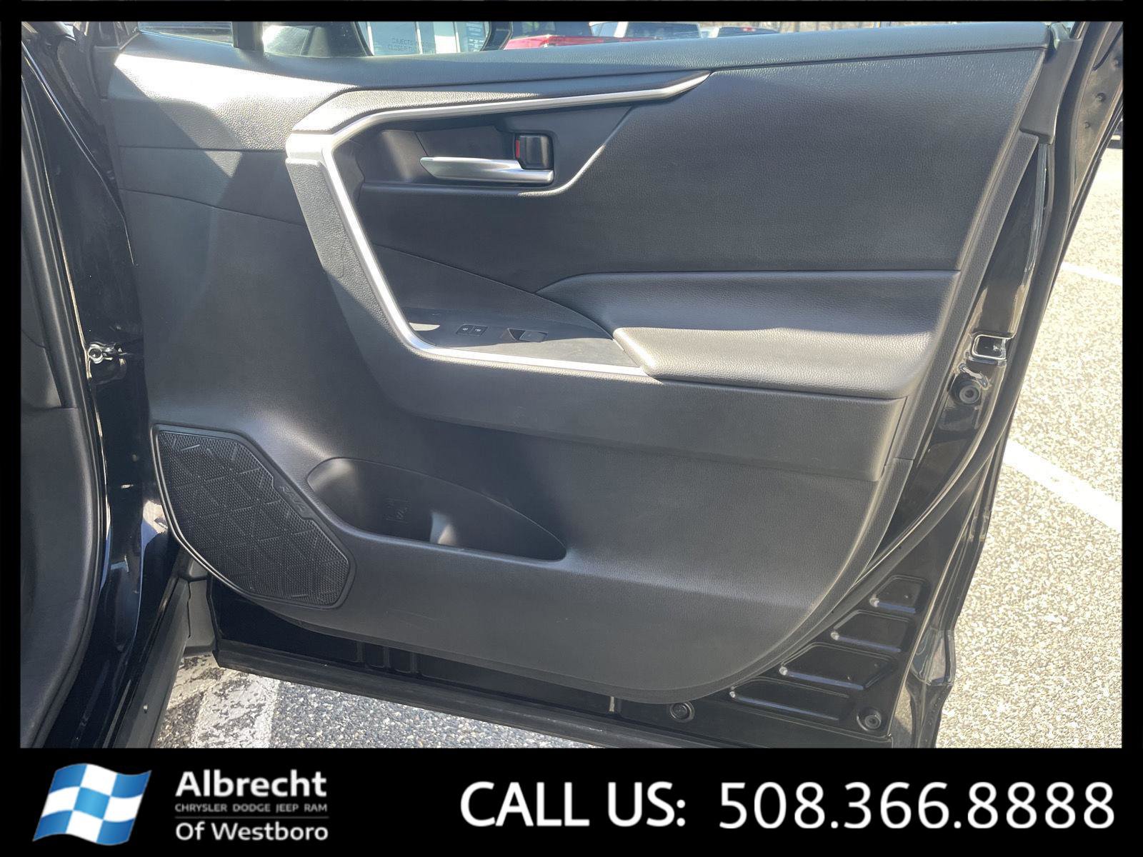 Used 2024 Toyota RAV4 AWD Hybrid image 20