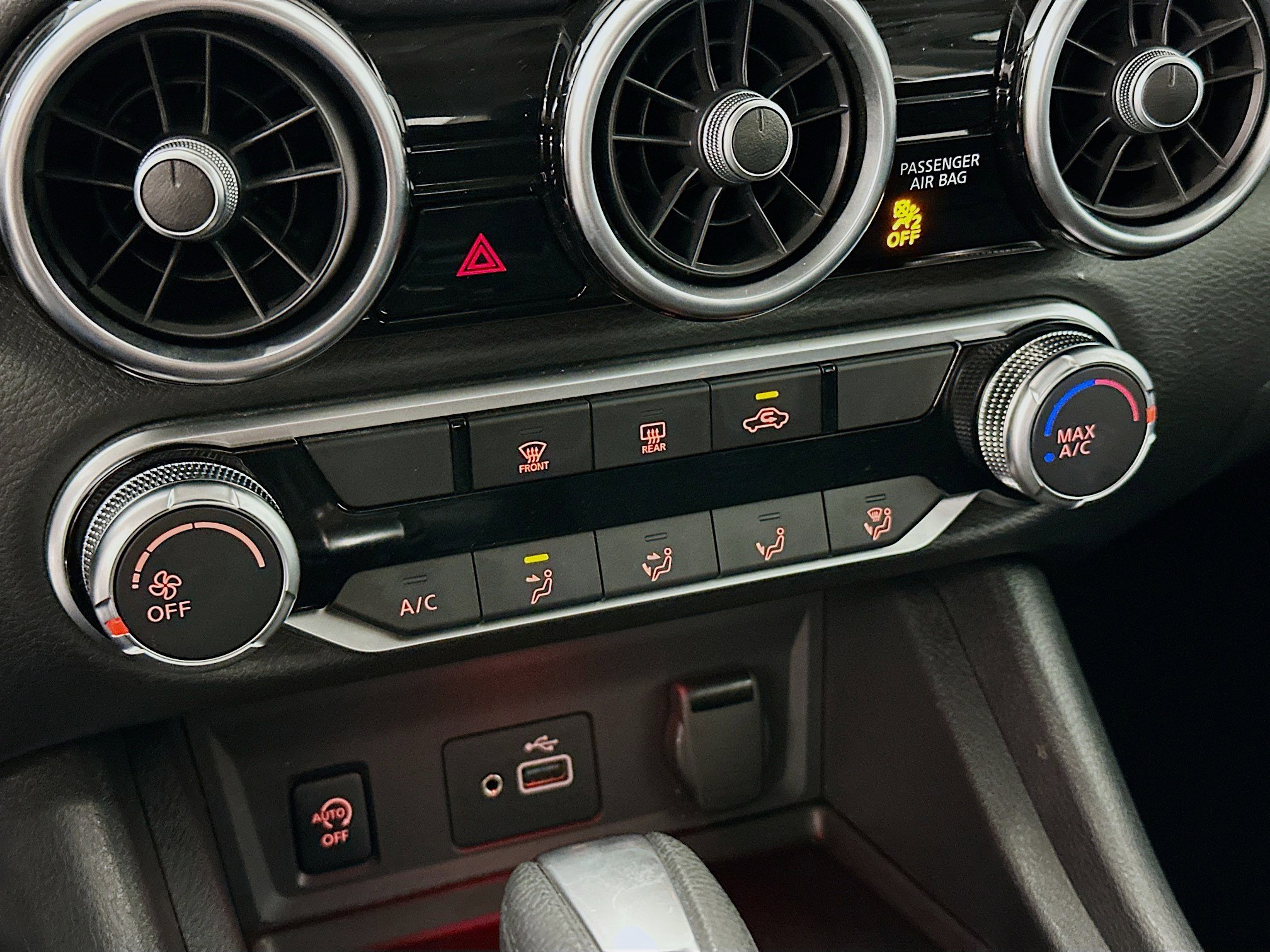 Used 2024 Nissan Sentra S image 23