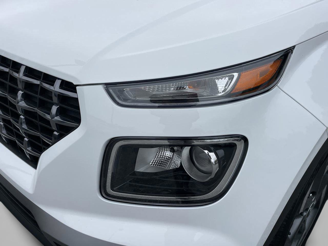 New 2026 Hyundai Venue SEL FWD image 40