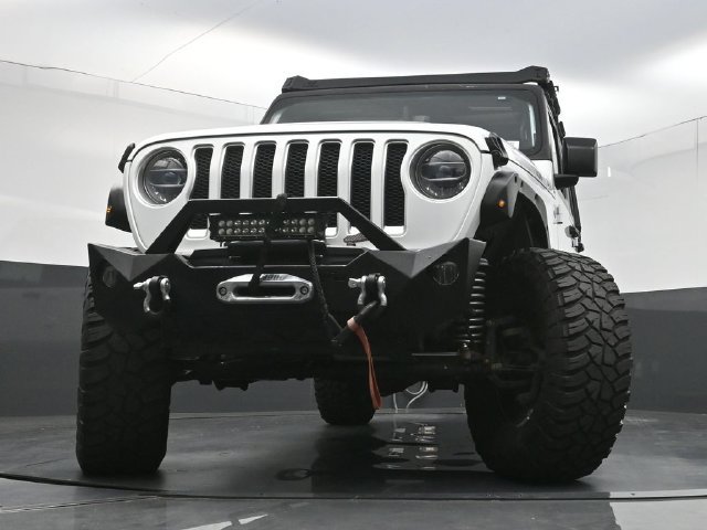 Used 2018 Jeep Wrangler Unlimited Sahara AWD/4WD image 34
