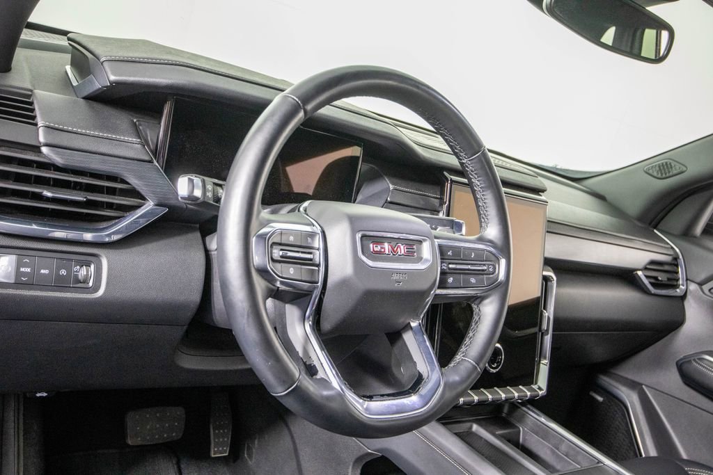 Used 2024 GMC Acadia Elevation image 18