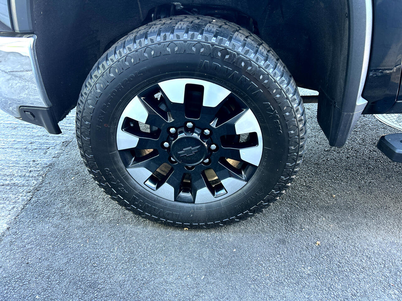 Used 2020 Chevrolet Silverado 2500 LT w/ All Star Edition image 13