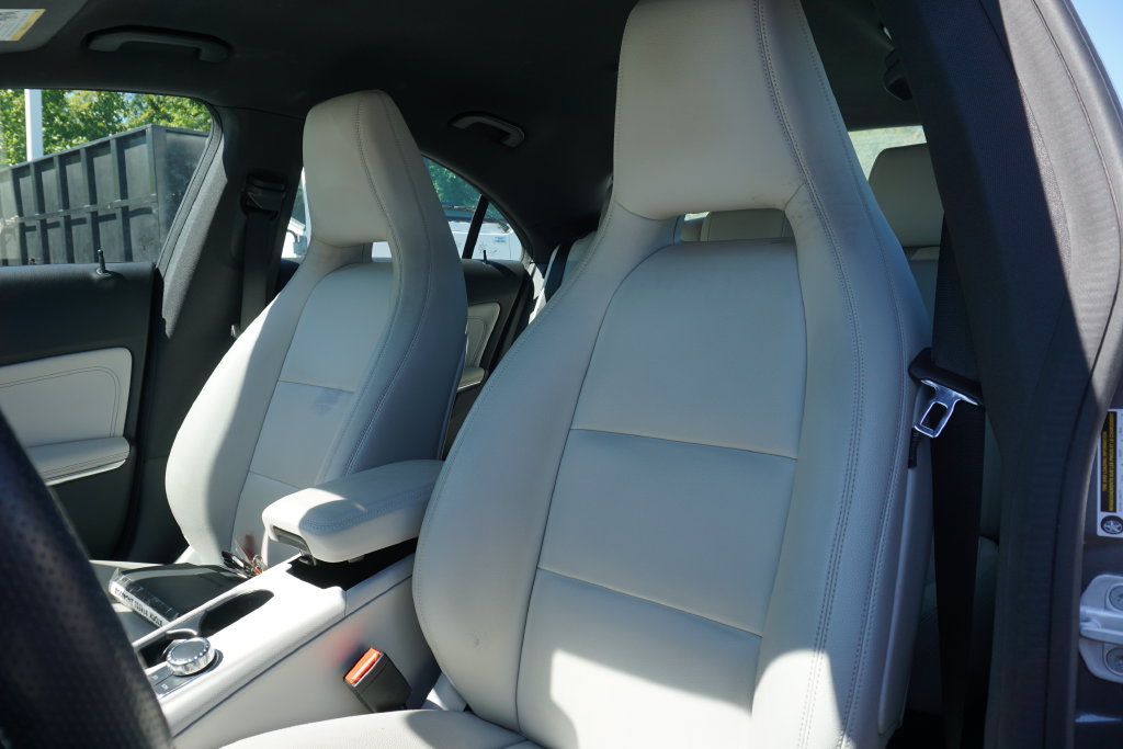 Used 2014 Mercedes-Benz CLA 250 image 7