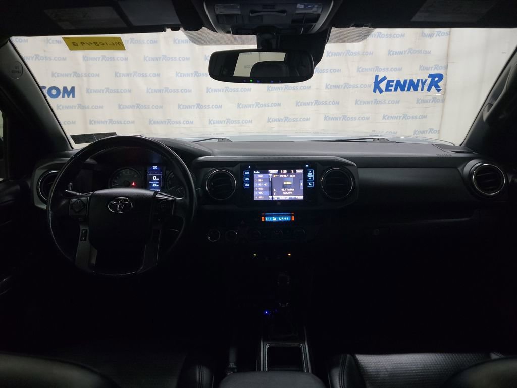 Used 2019 Toyota Tacoma TRD Off-Road image 16